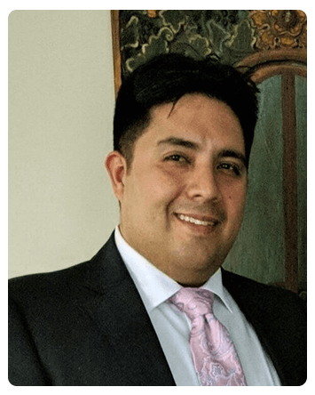 Dr Elvis Rosero